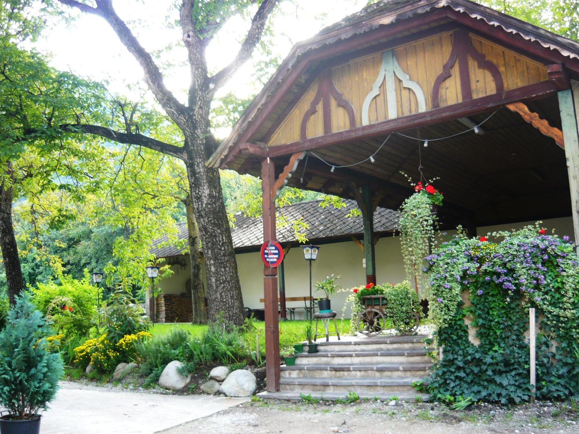 Gasthof Goldenes Lamm Vahrn Exterior photo