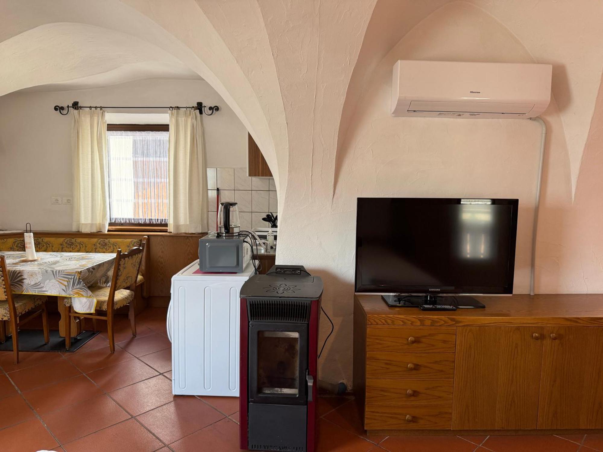 Gasthof Goldenes Lamm Vahrn Room photo